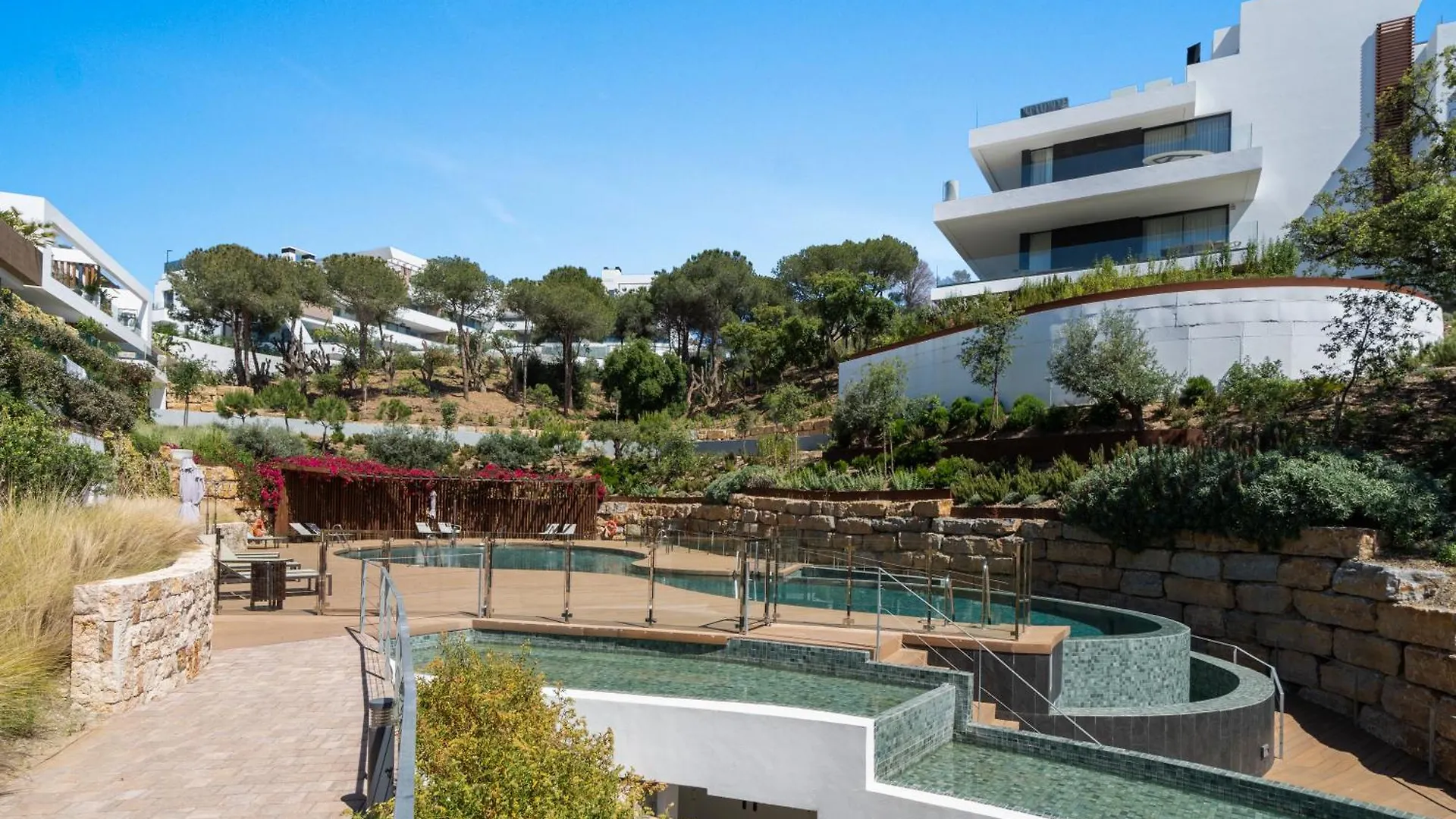 Marbella Dunes Penthouse - Brand New, Splendid Rooftop, Pool & Sea View 0*,