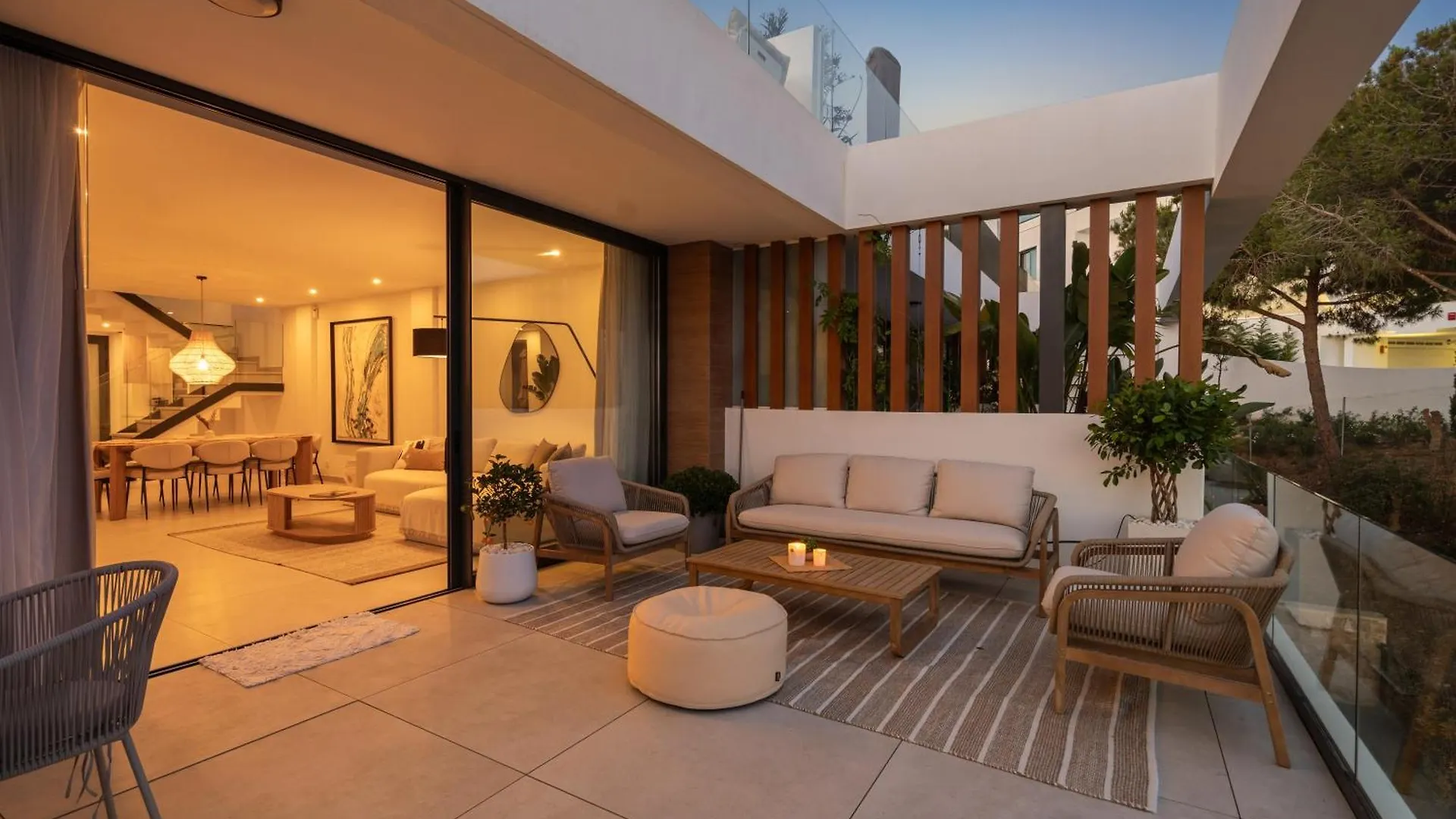 Marbella Dunes Penthouse - Brand New, Splendid Rooftop, Pool & Sea View 公寓